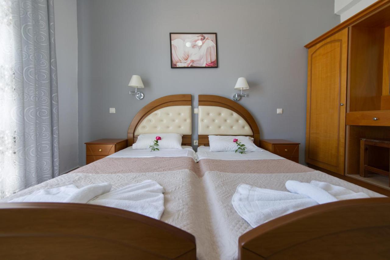 Makis Studios Roda  Extérieur photo
