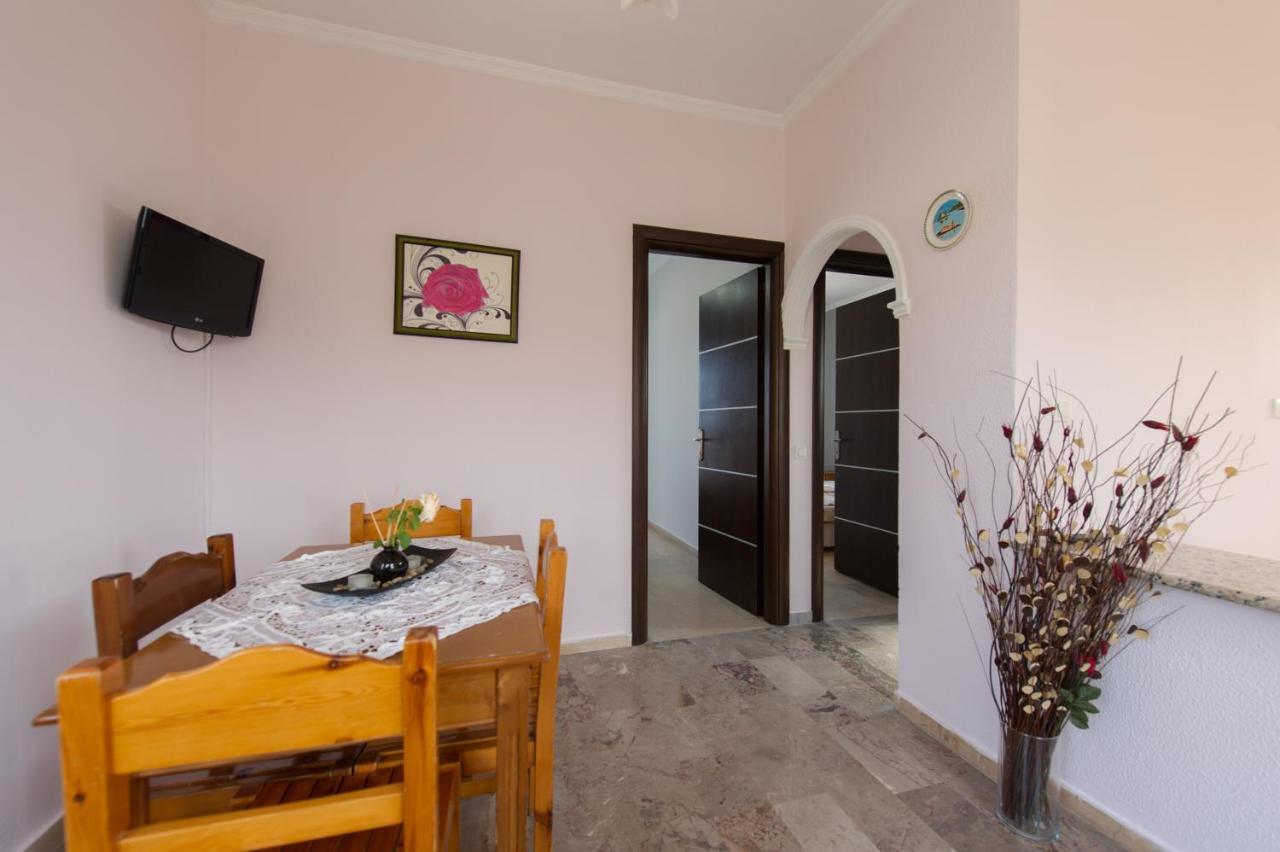 Makis Studios Roda  Extérieur photo